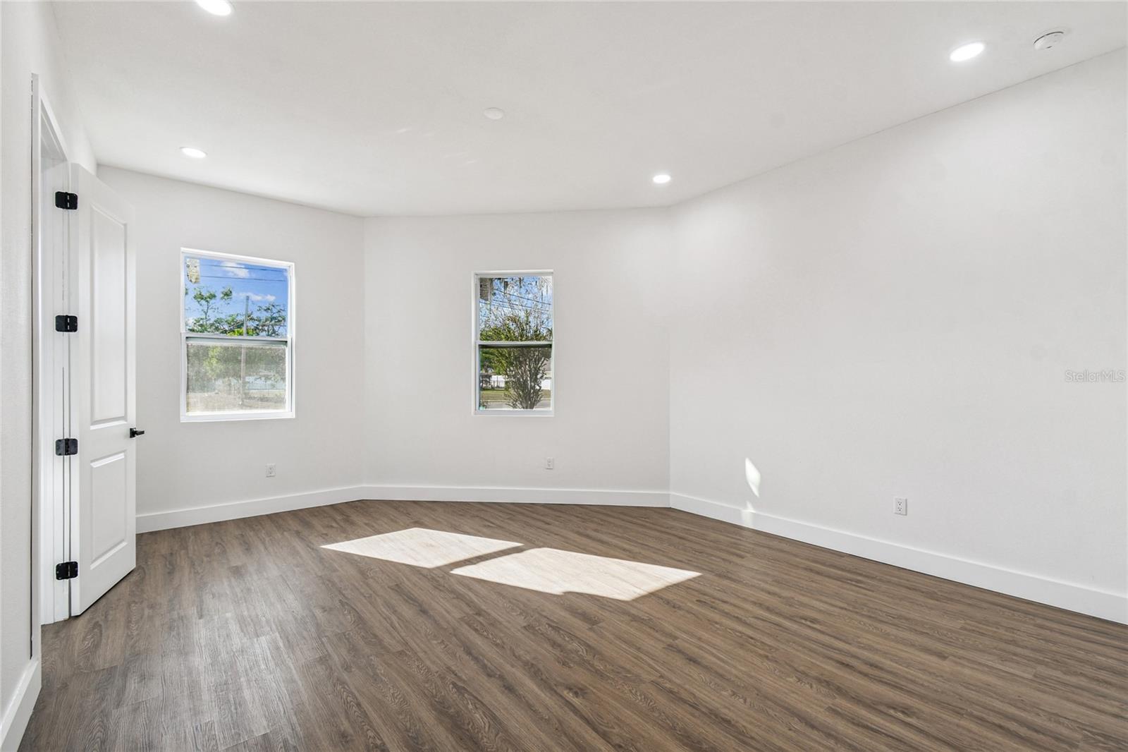 SPRING HILL UNIT 6 BLK 269 LOT 6 ORB 287 PG 597 - Residential