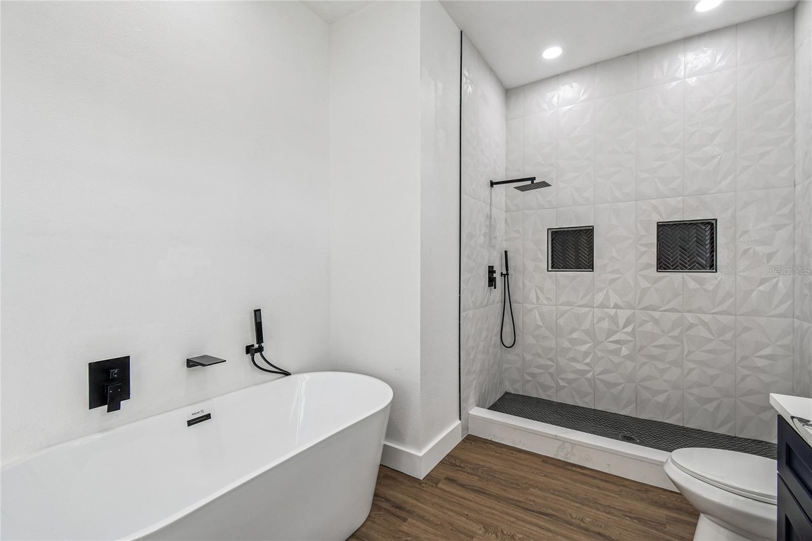 SPRING HILL UNIT 6 BLK 269 LOT 6 ORB 287 PG 597 - Residential