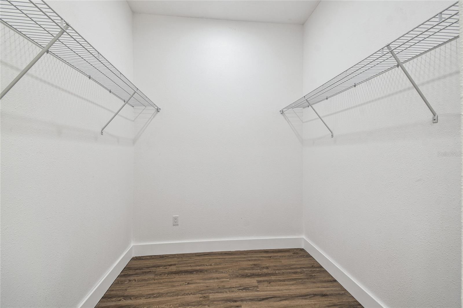 SPRING HILL UNIT 6 BLK 269 LOT 6 ORB 287 PG 597 - Residential