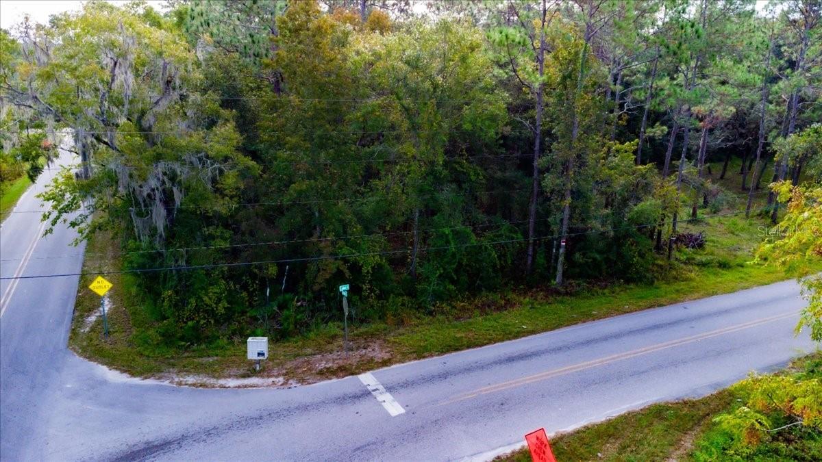 MOON LAKE ESTATES - Land