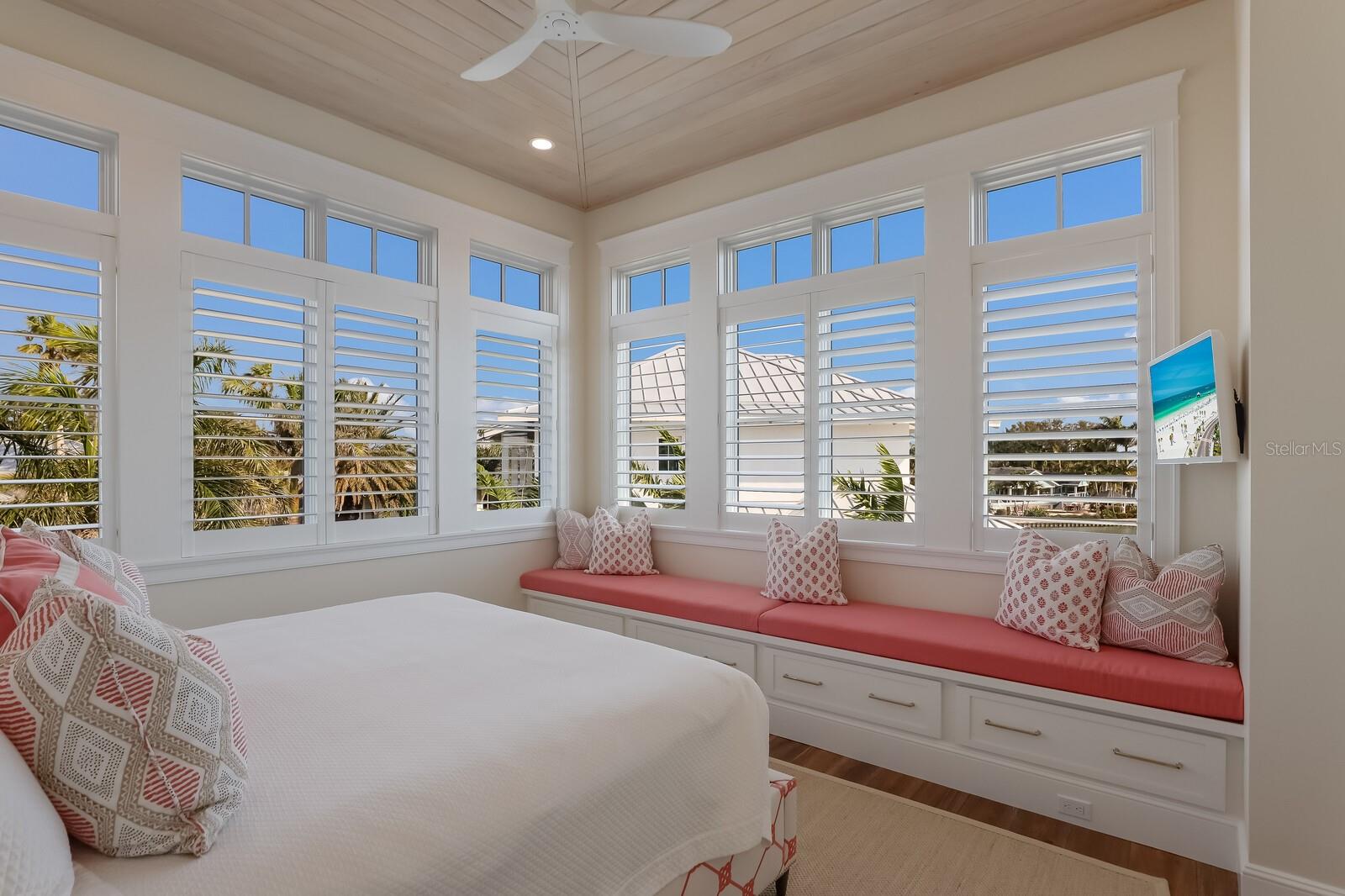 NORTH POINT HARBOUR UNIT TWO - Residential