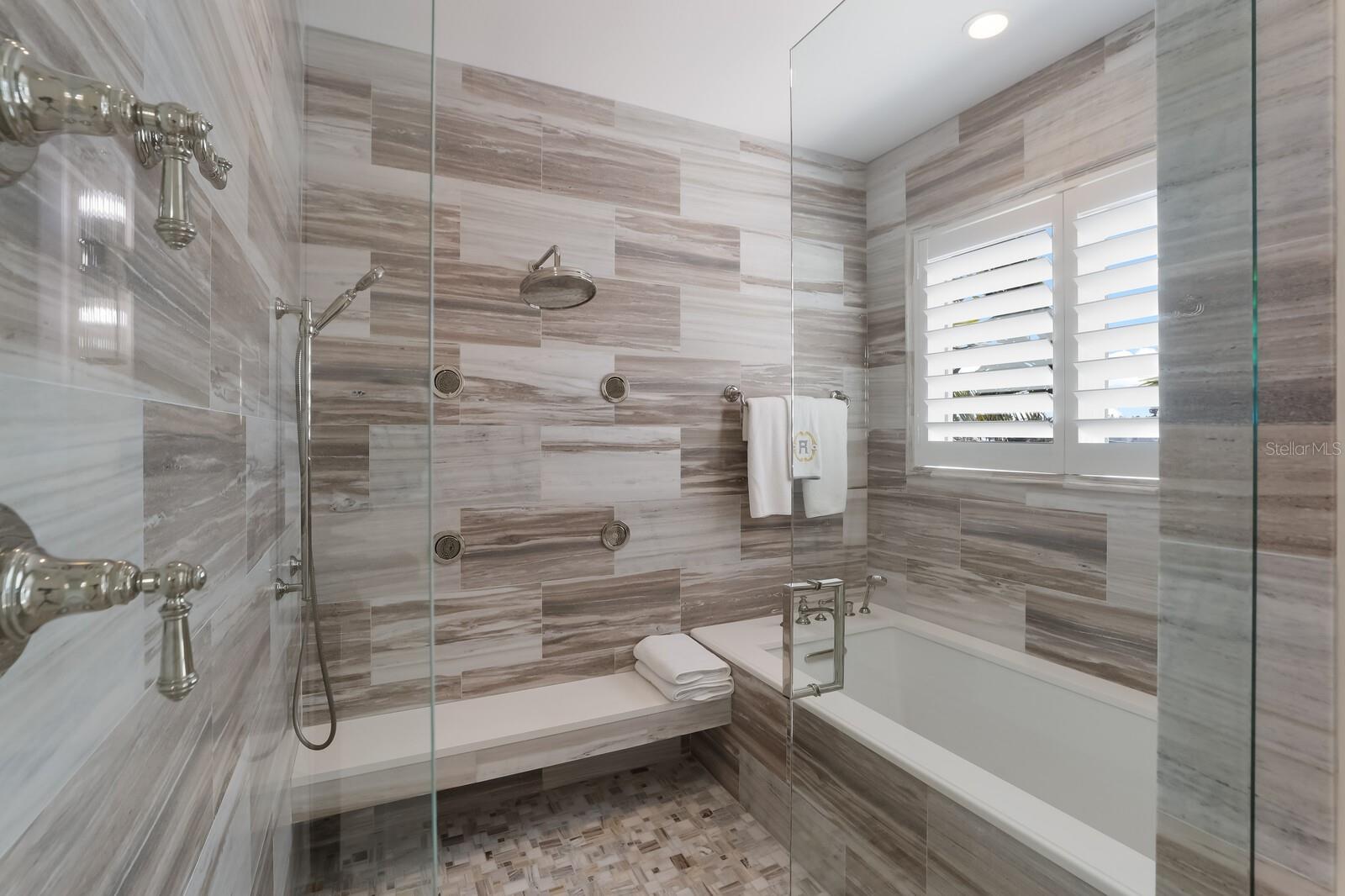 NORTH POINT HARBOUR UNIT TWO - Residential