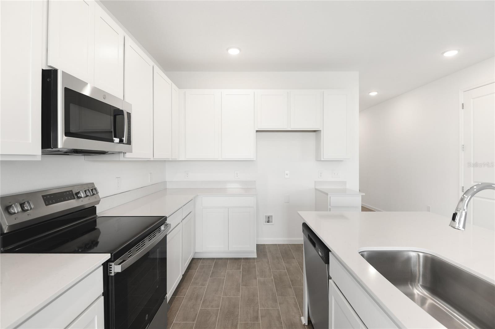 SEASONS AT SCENIC TERRACE - Residential