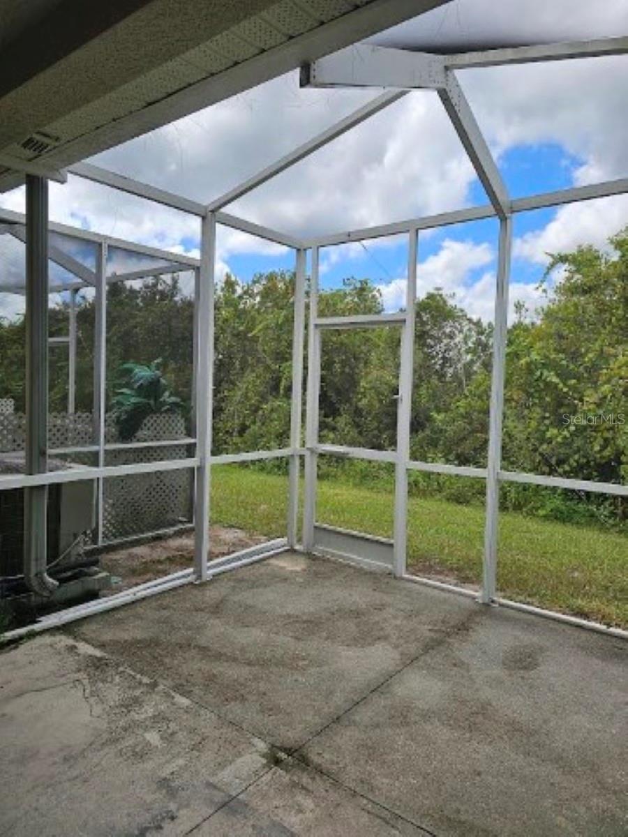 LONE STAR TWNHMS - Residential Lease