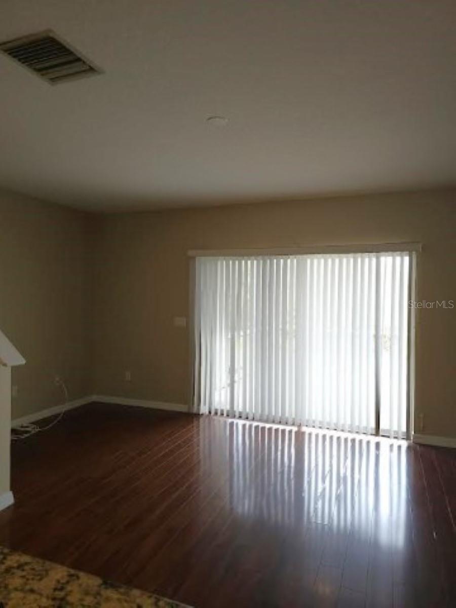 LONE STAR TWNHMS - Residential Lease