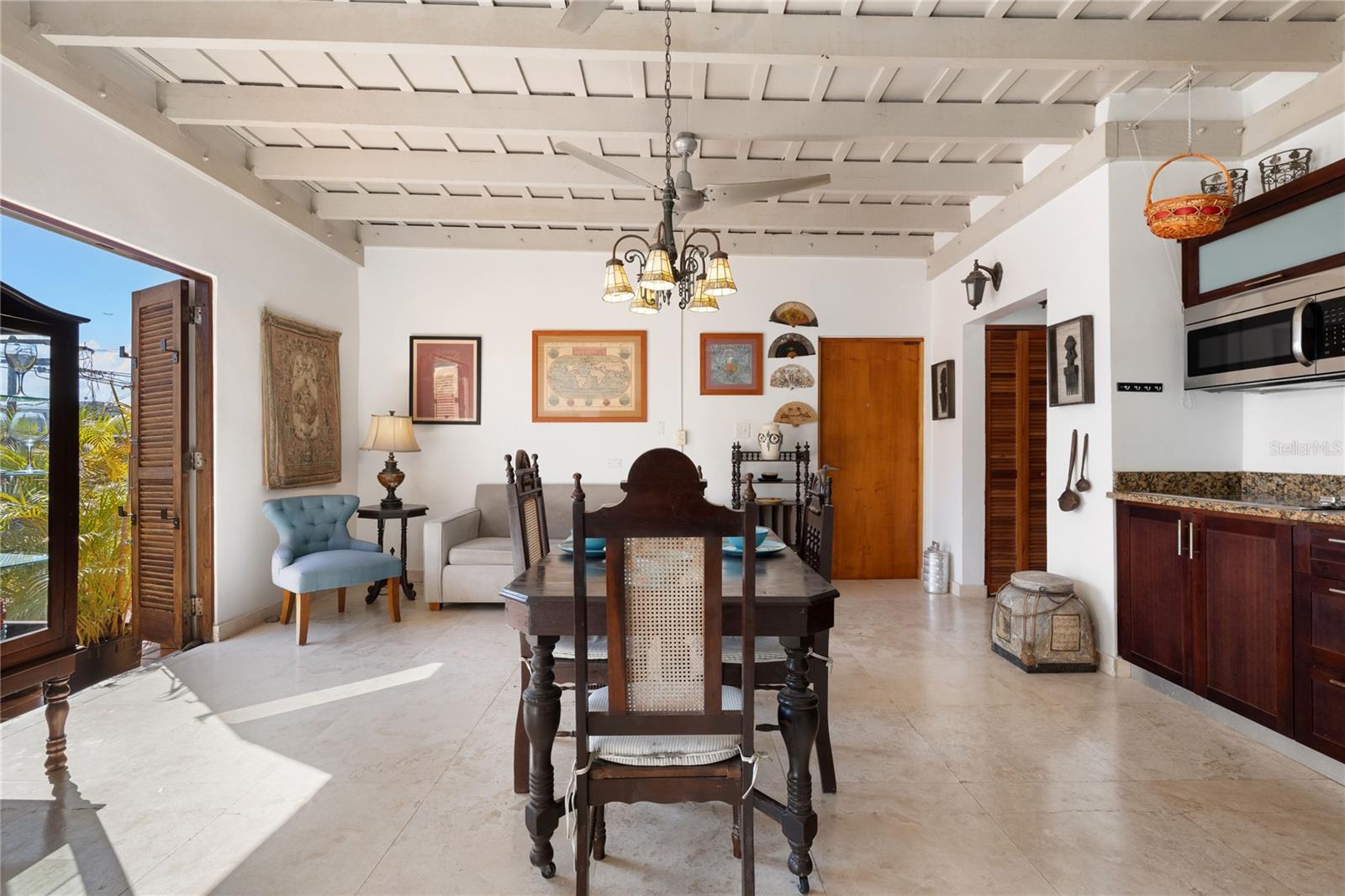 CONDOMINIO LUNA - Residential