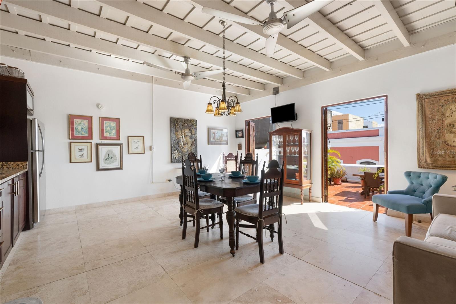 CONDOMINIO LUNA - Residential