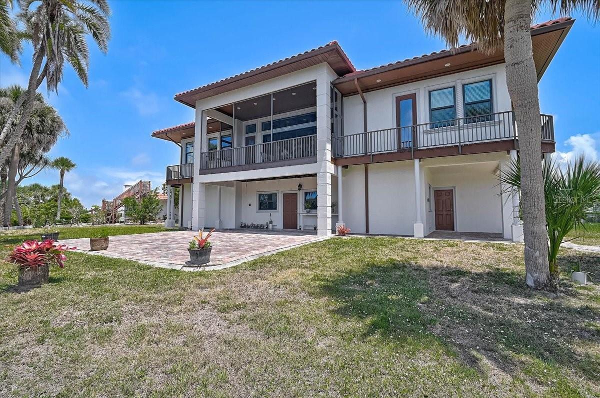 SORRENTO SHORES - Residential