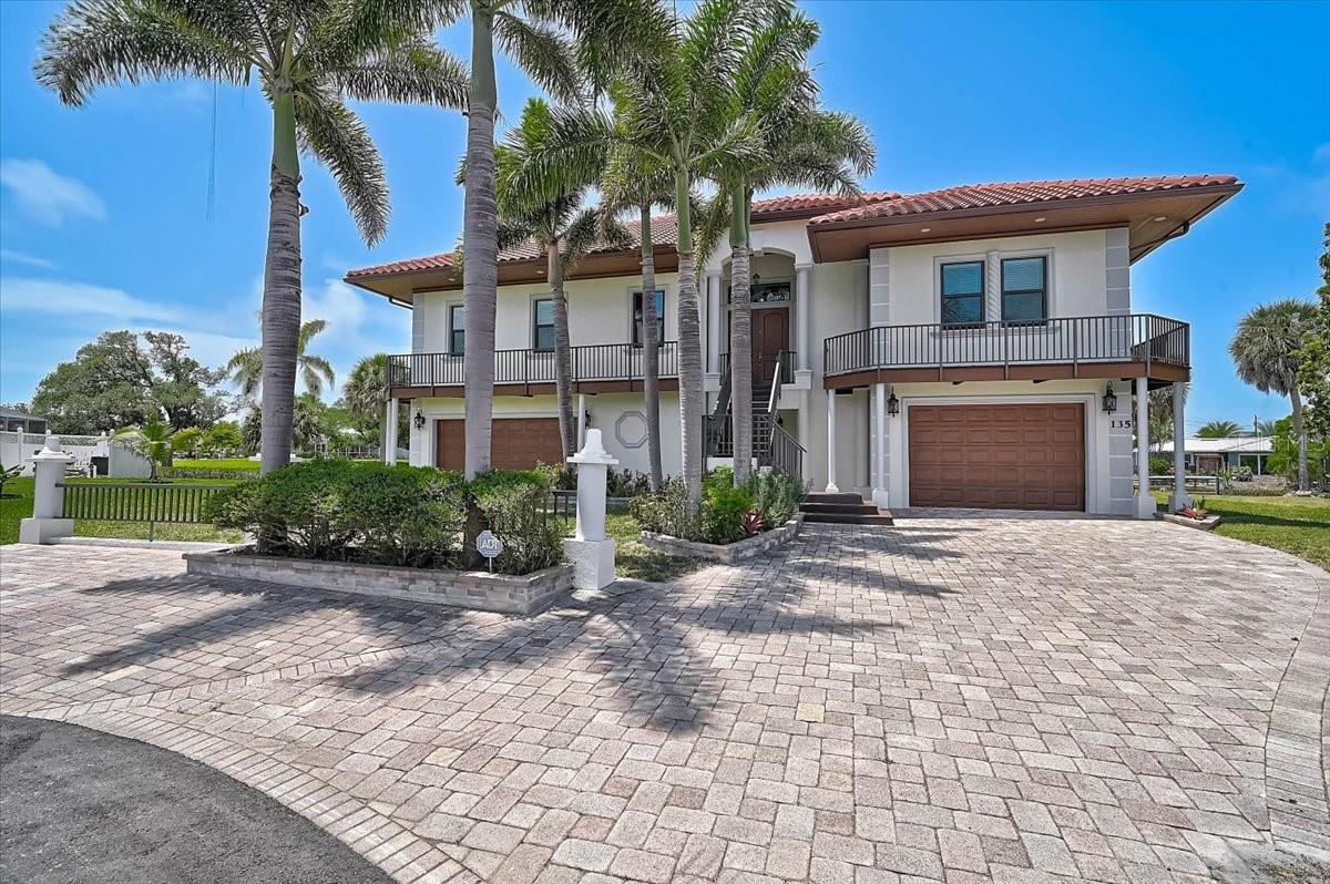 SORRENTO SHORES - Residential