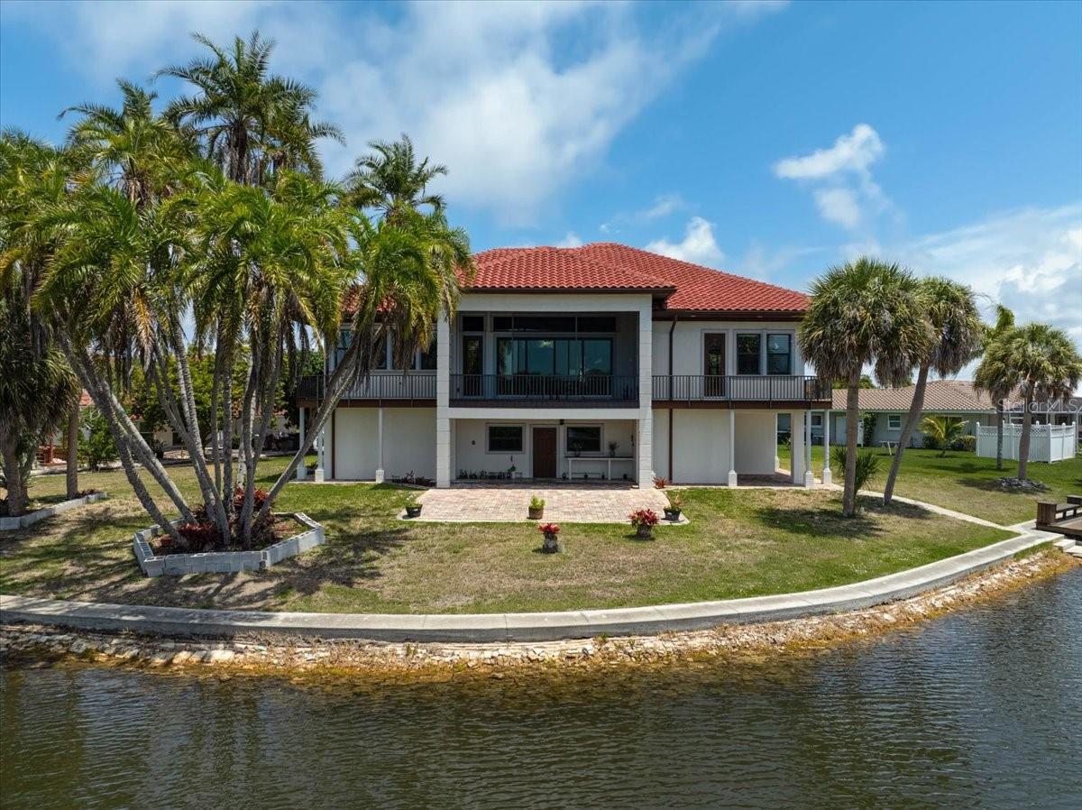 SORRENTO SHORES - Residential