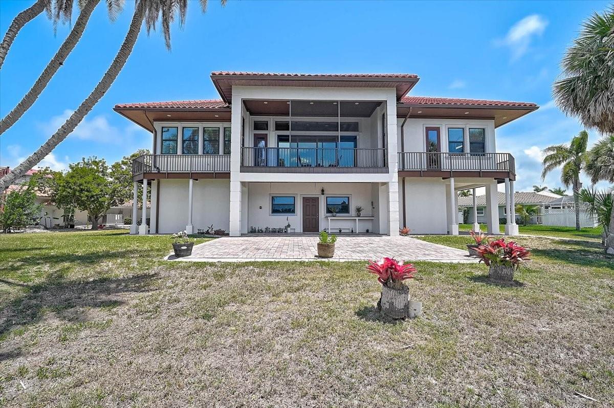 SORRENTO SHORES - Residential