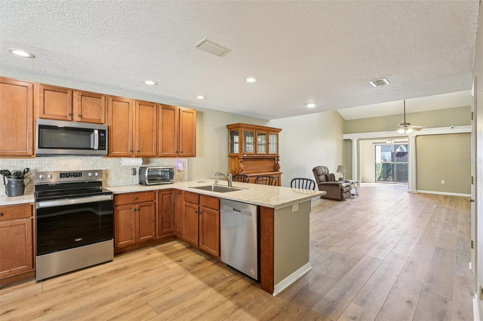 TAVARES CYPRESS COVE CONDO - Residential