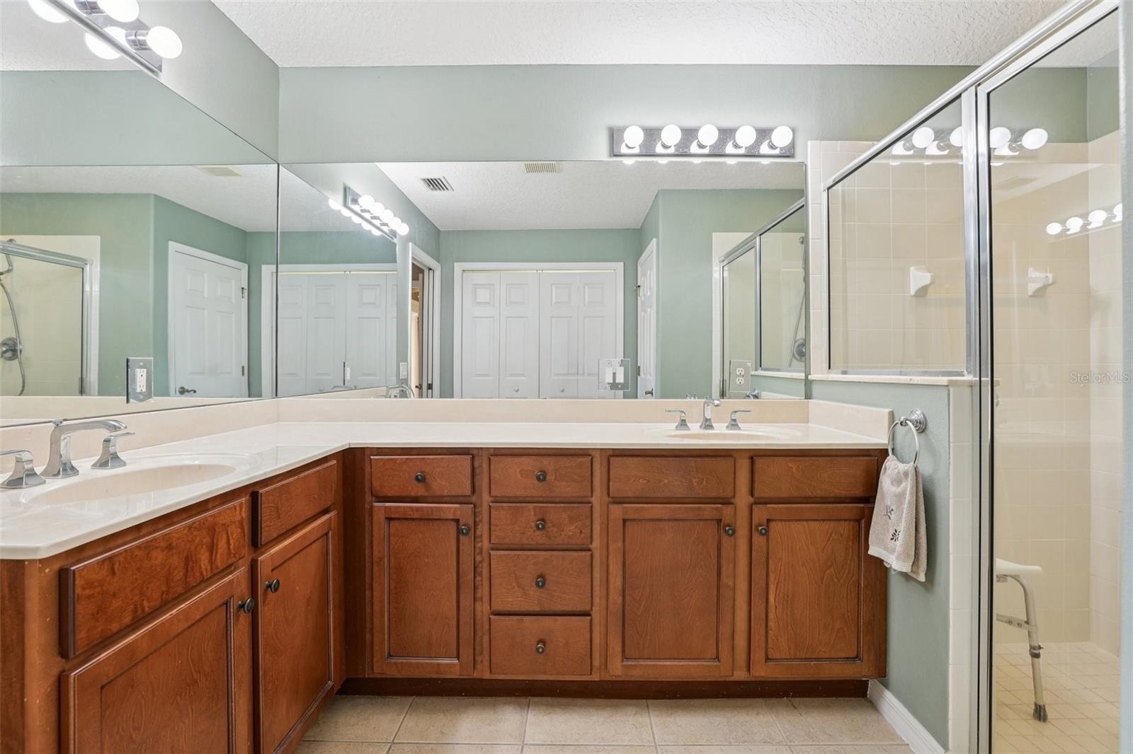 TAVARES CYPRESS COVE CONDO - Residential