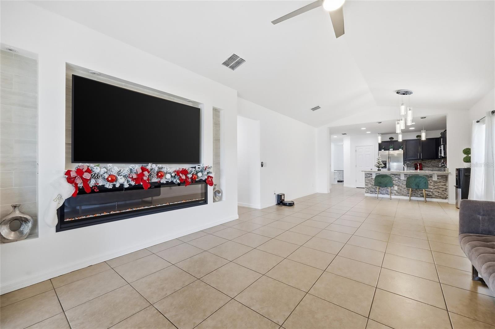 OVERLOOK RESERVE - Residential