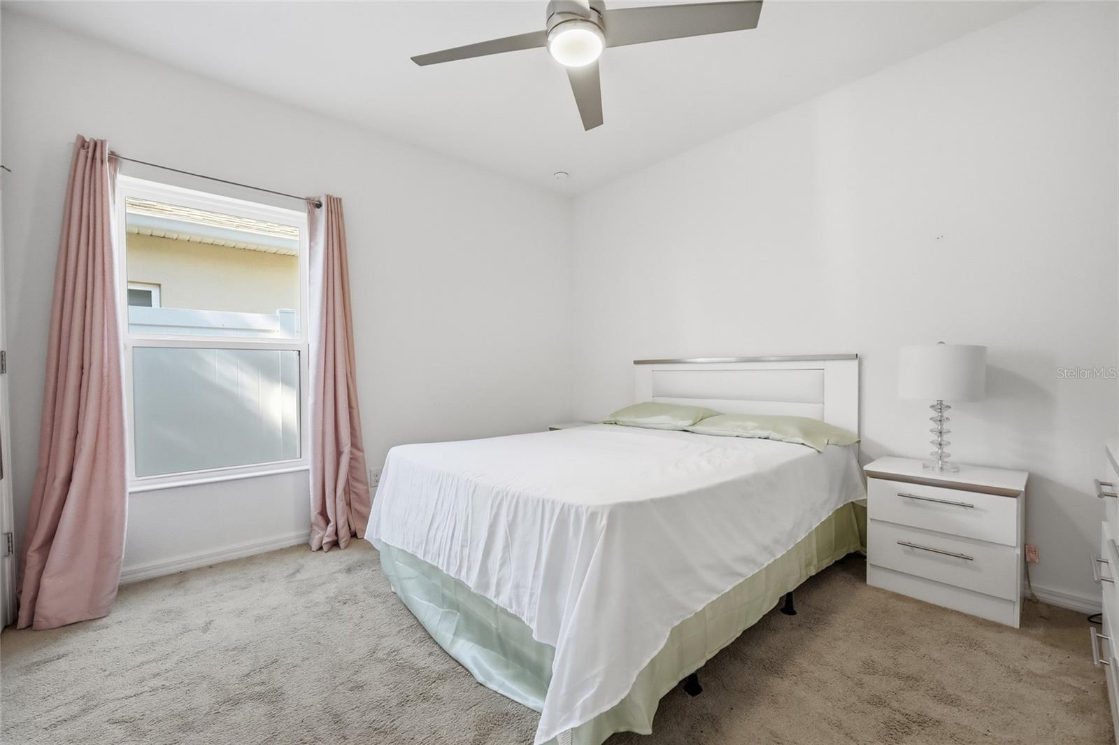 OVERLOOK RESERVE - Residential