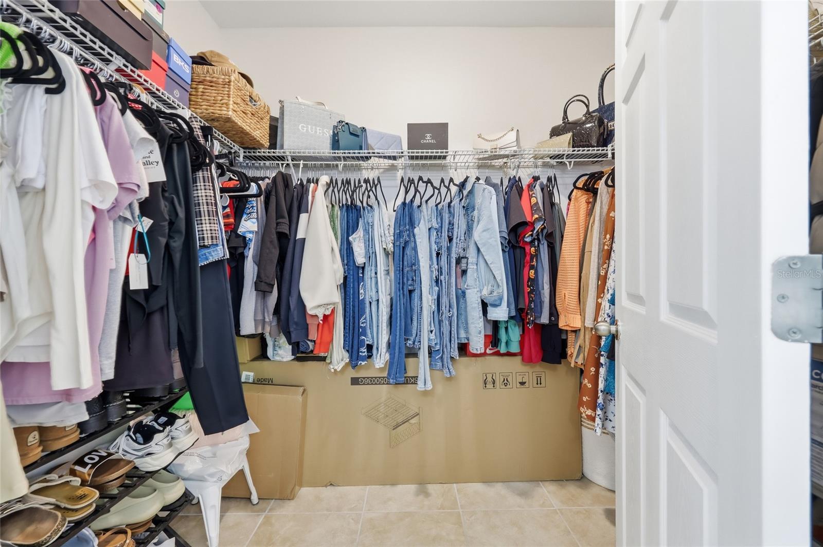 OVERLOOK RESERVE - Residential