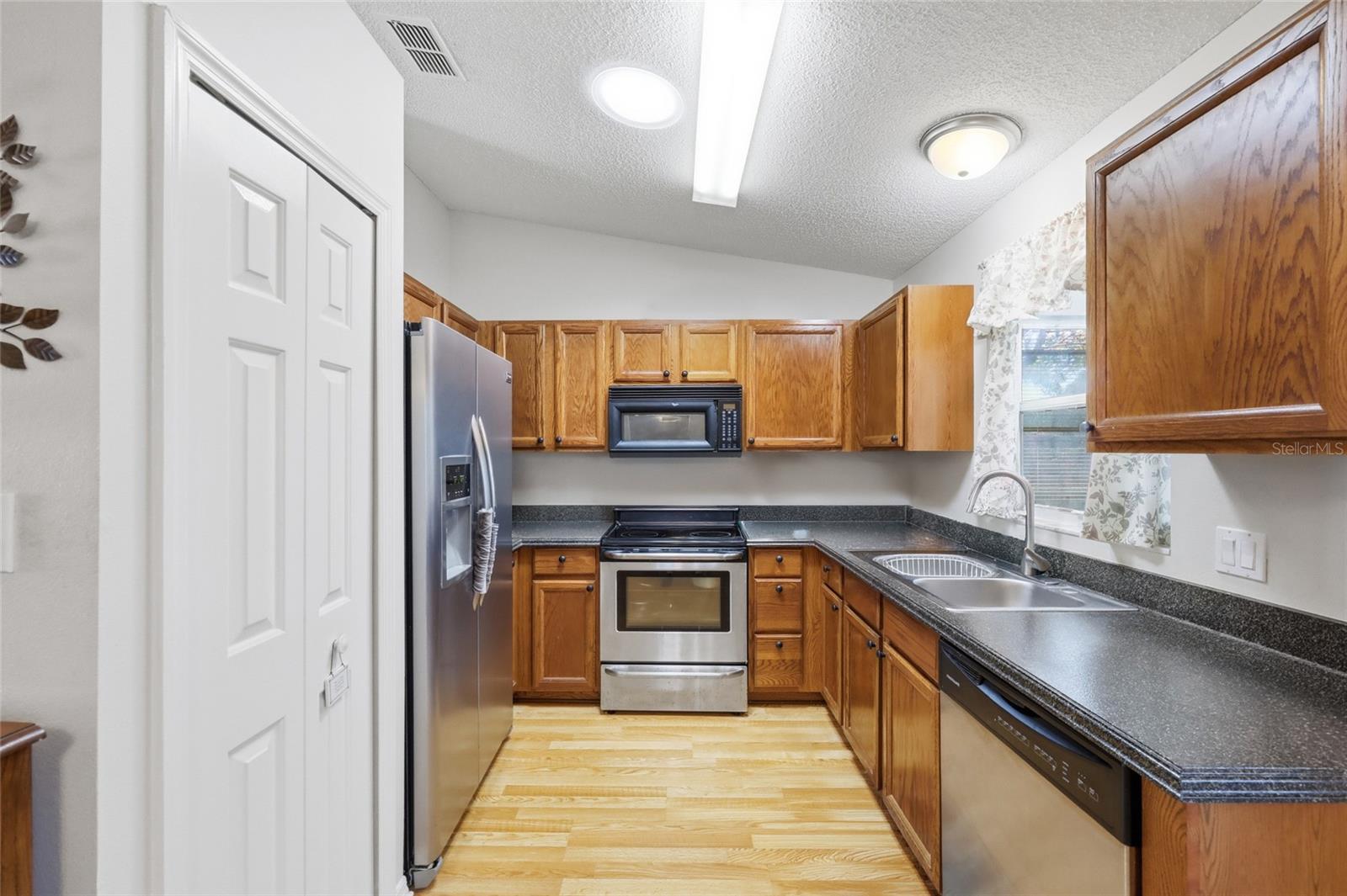 PLANTATION AT LEESBURG CASA DEL LAGO - Residential