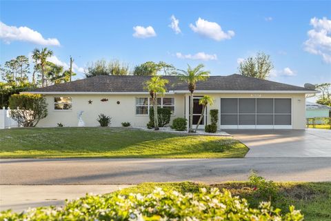 A home in PORT CHARLOTTE