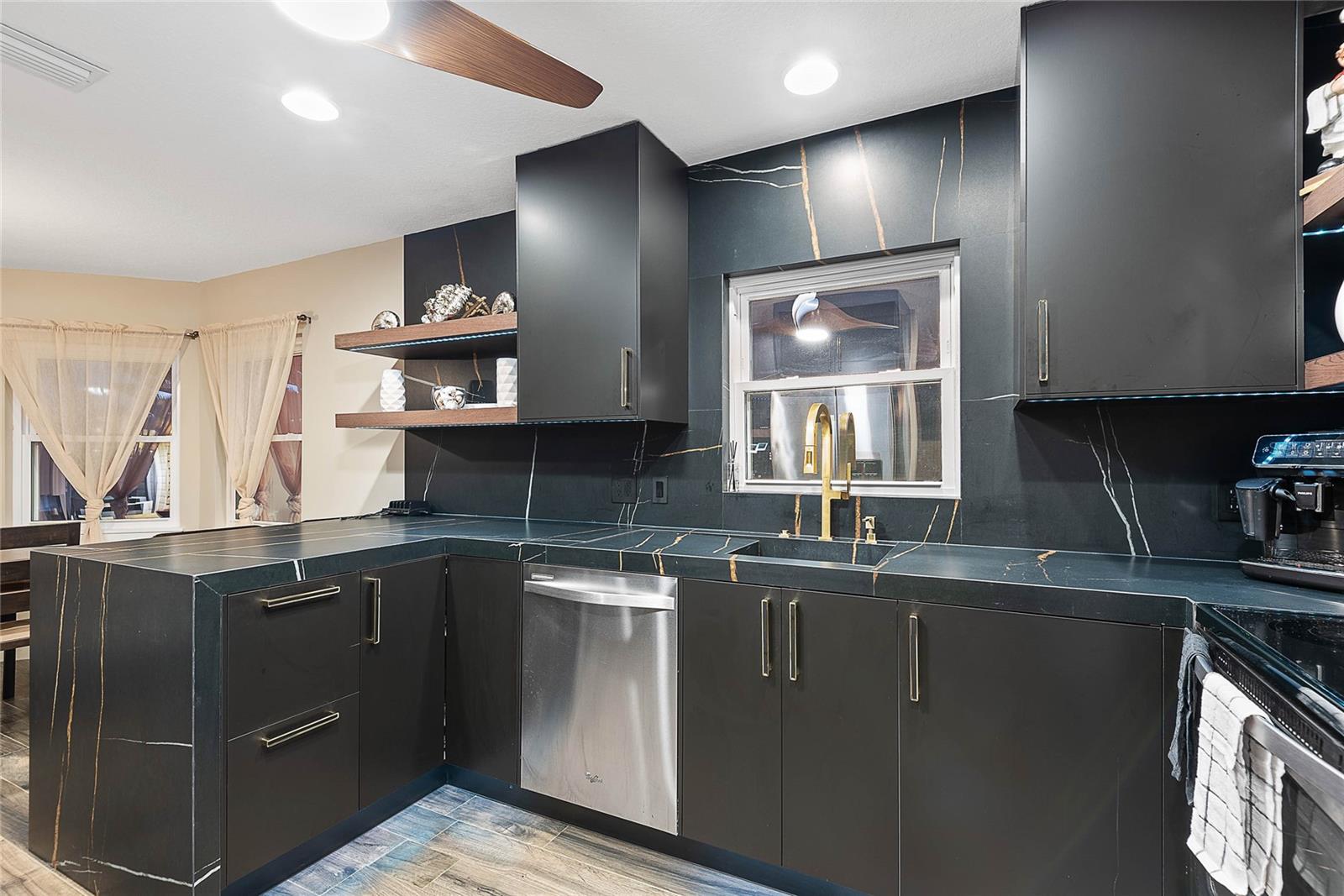 PALM HARBOR - Residential