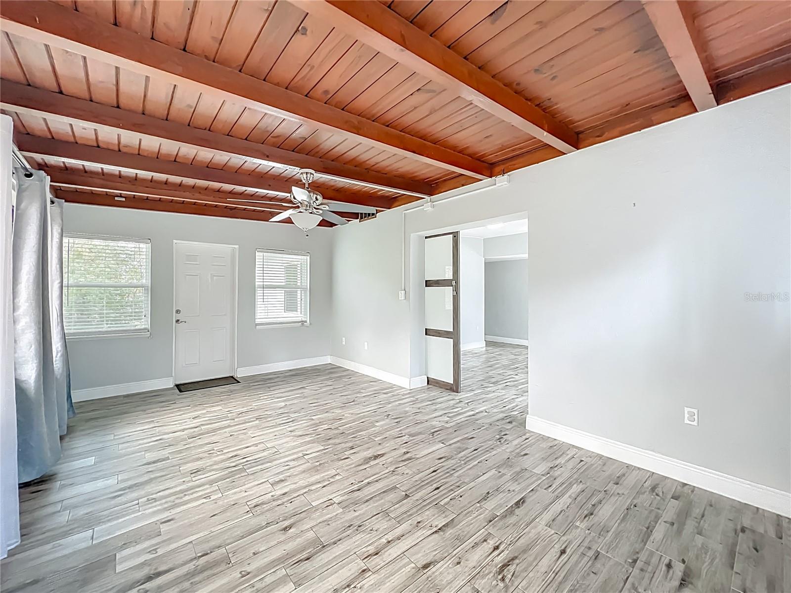 LAKE DRIVE TERRACE - Residential