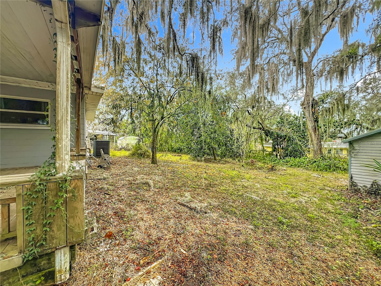 LAKE DRIVE TERRACE - Residential