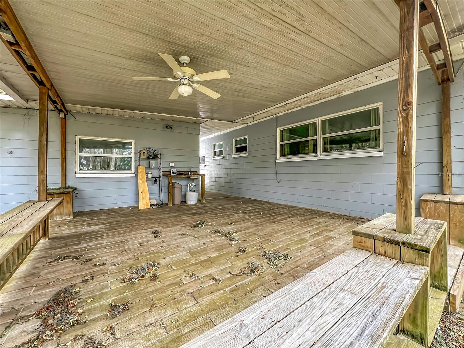 LAKE DRIVE TERRACE - Residential