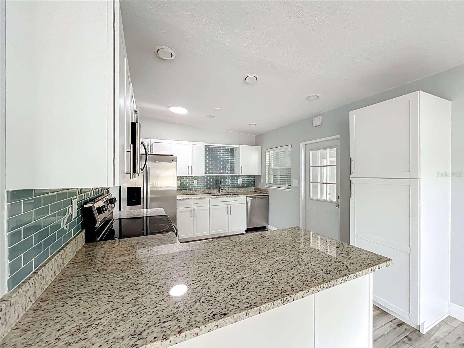 LAKE DRIVE TERRACE - Residential