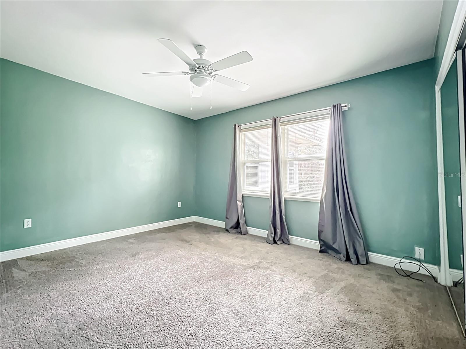 LAKE DRIVE TERRACE - Residential