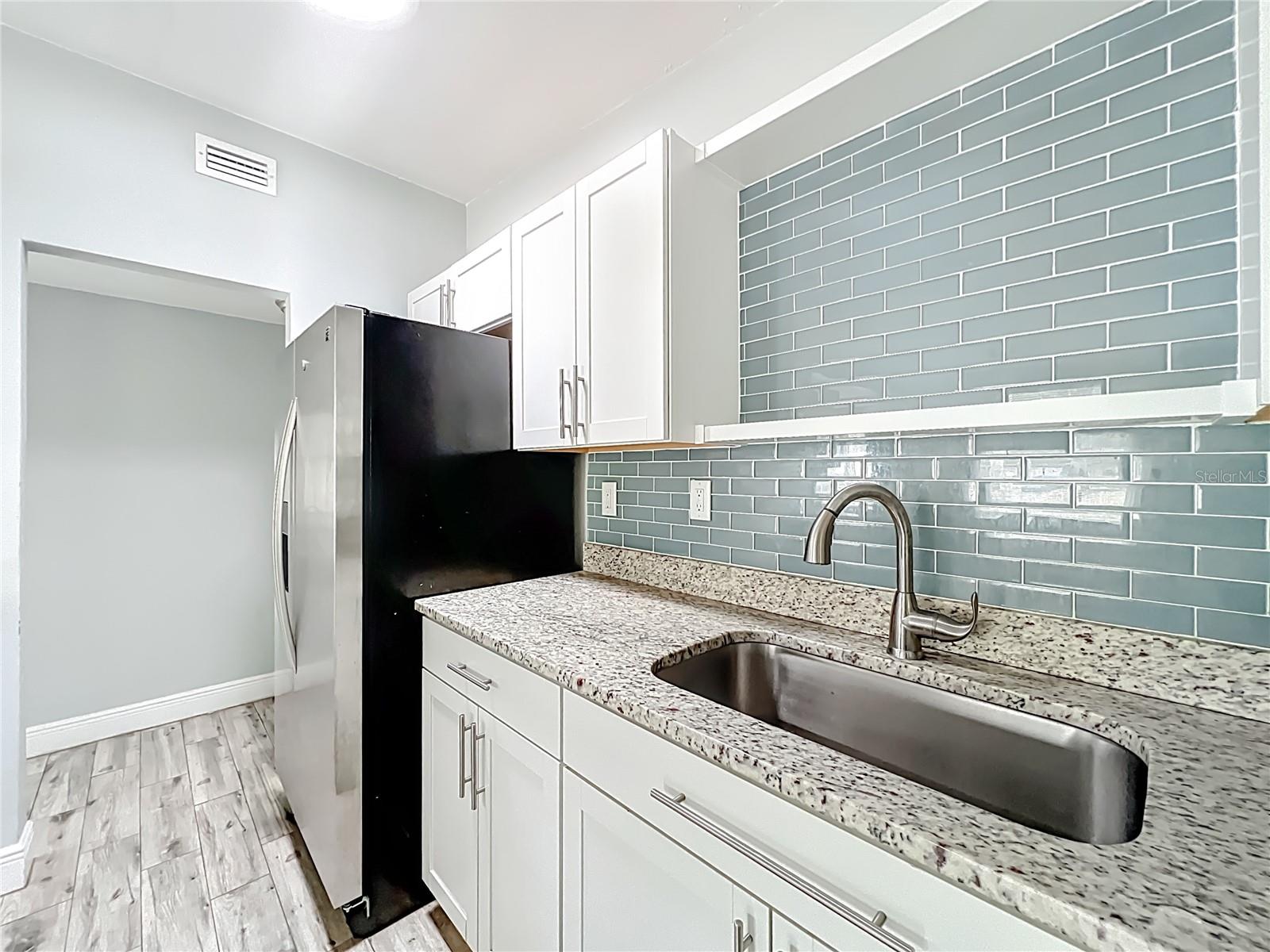 LAKE DRIVE TERRACE - Residential