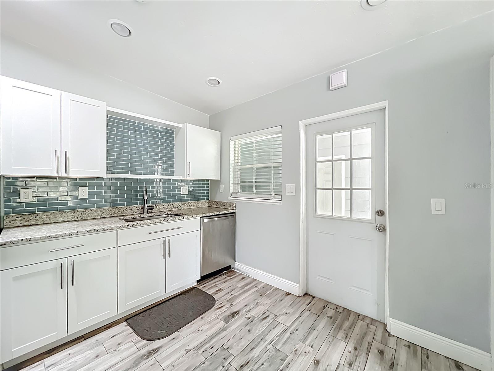 LAKE DRIVE TERRACE - Residential