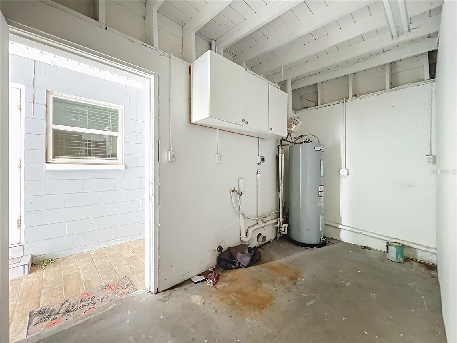 LAKE DRIVE TERRACE - Residential