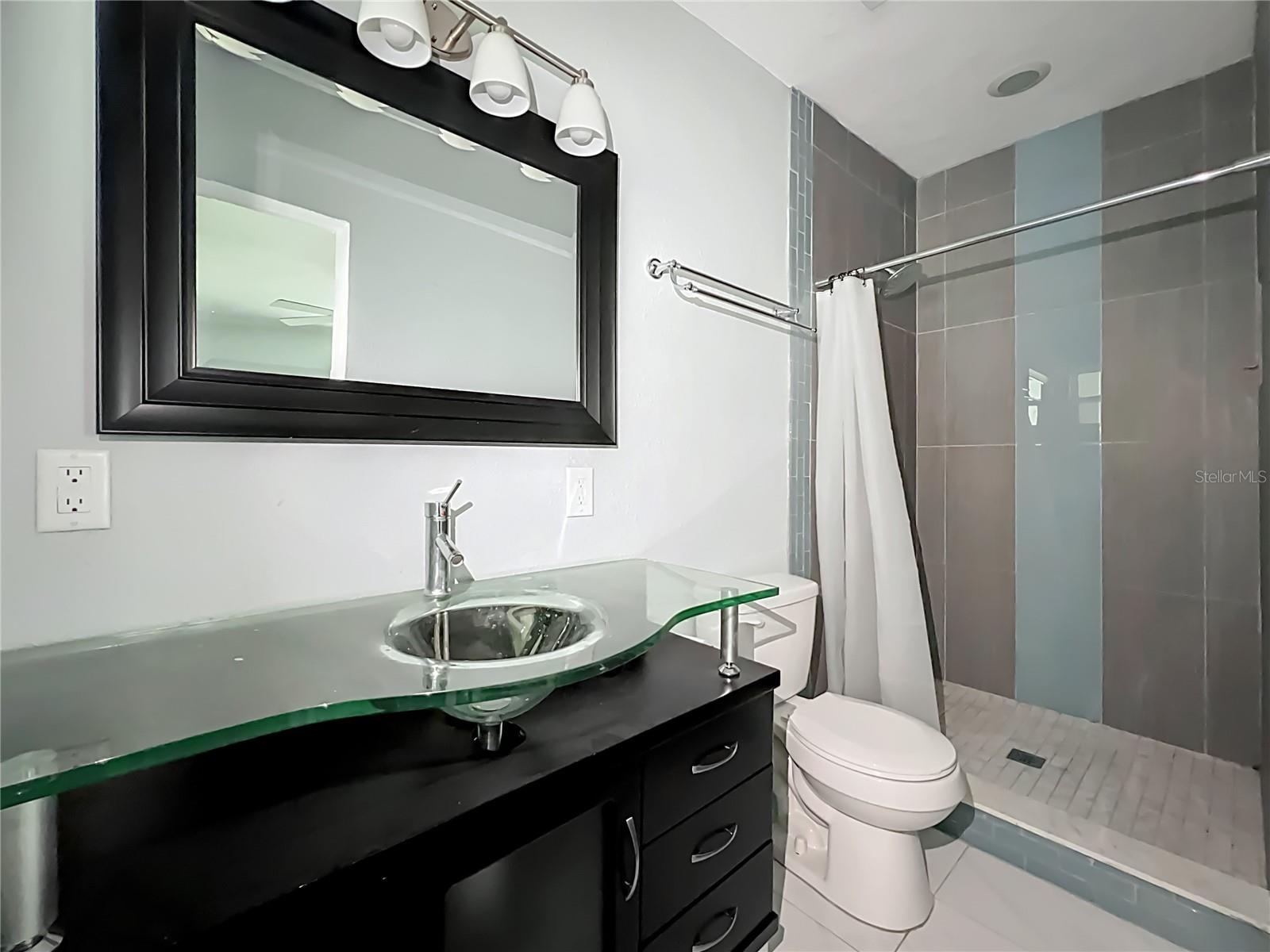 LAKE DRIVE TERRACE - Residential