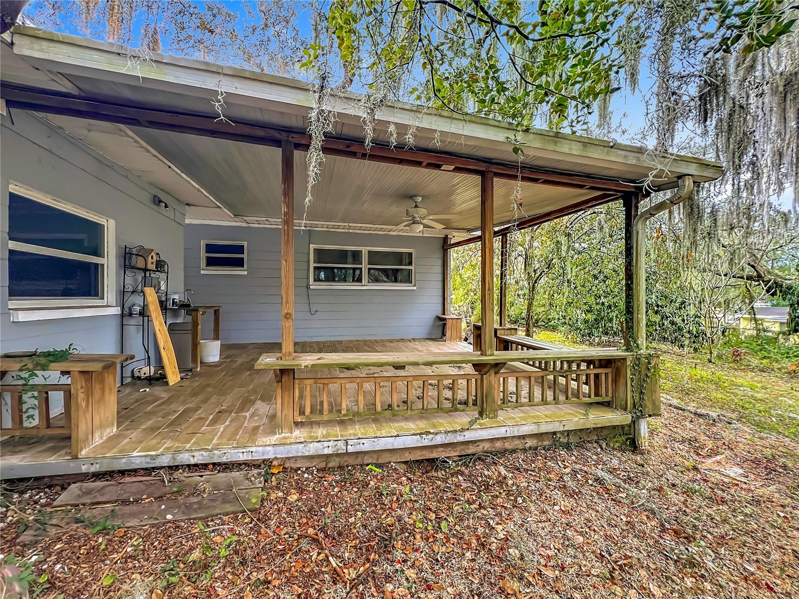 LAKE DRIVE TERRACE - Residential