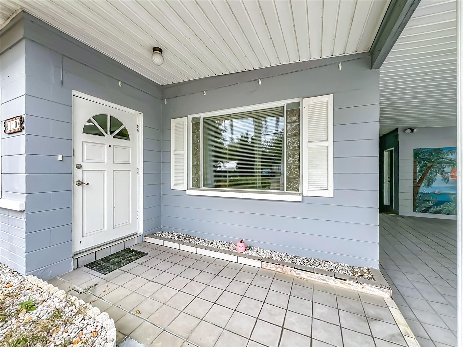 LAKE DRIVE TERRACE - Residential