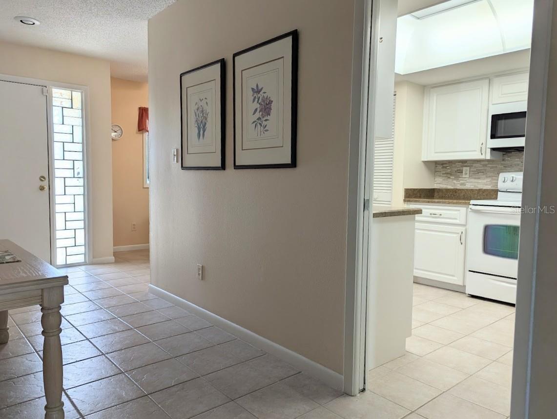 FAIRWAY VILLAS AT BARDMOOR - Residential Lease