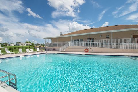 A home in ZEPHYRHILLS