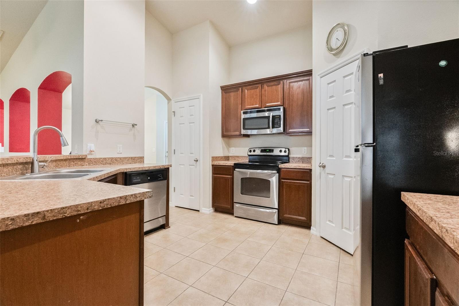 INDIAN LAKES PH 8 - Residential