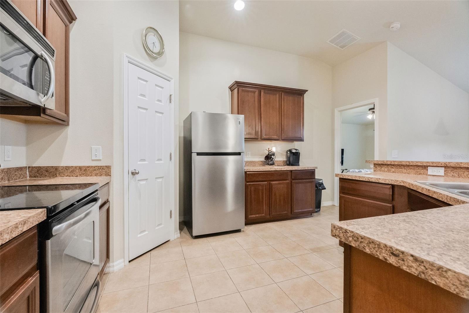 INDIAN LAKES PH 8 - Residential