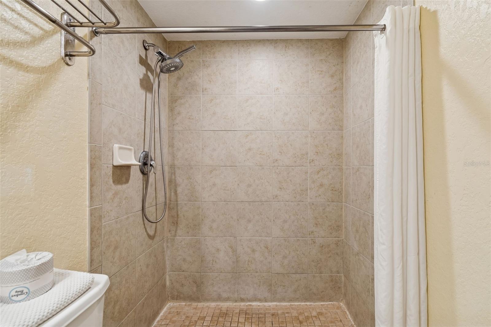 SUNSET VISTAS CONDO HOTEL ON THE GULF - Residential