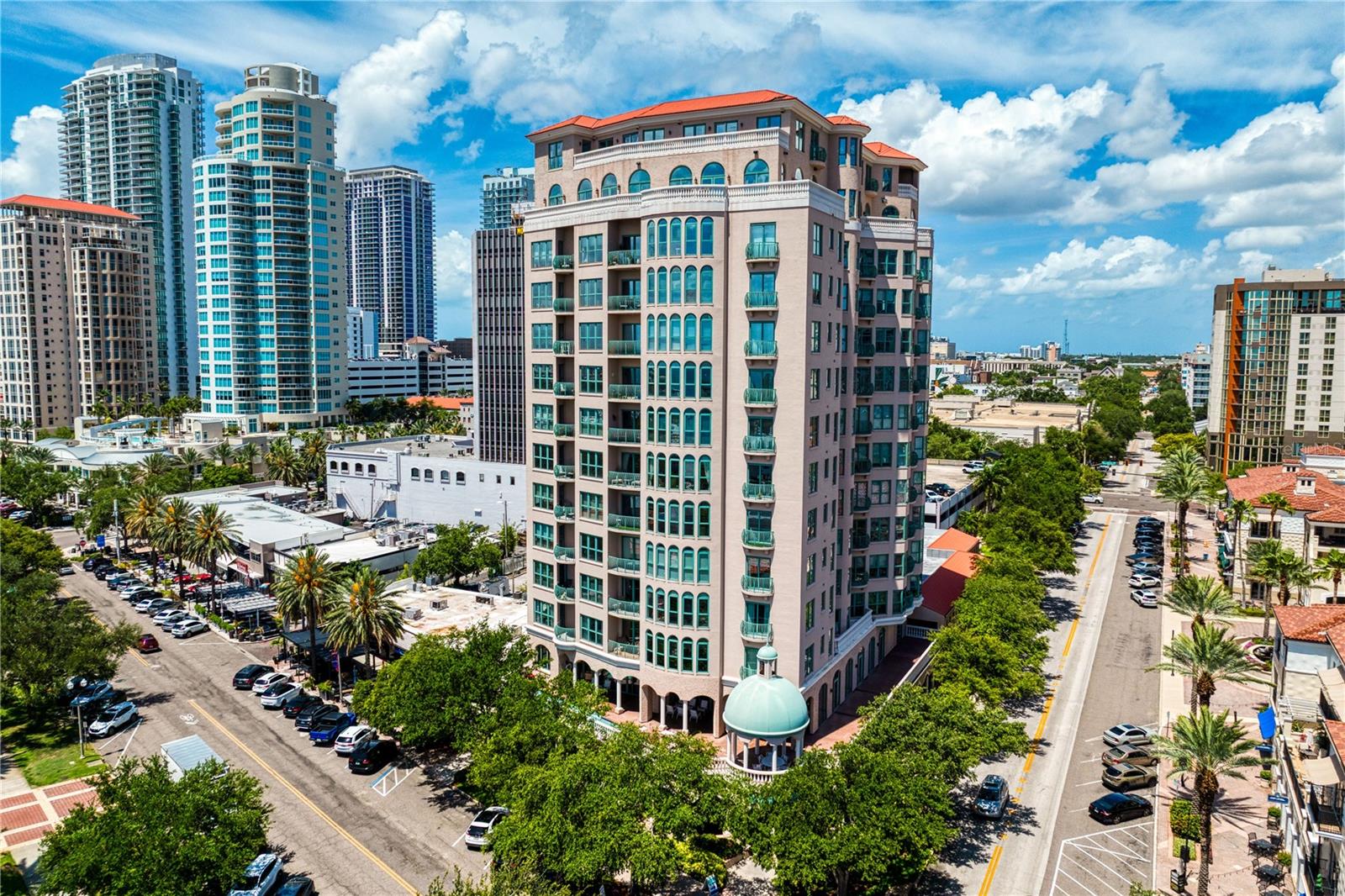 288 BEACH DRIVE NE PH-2A