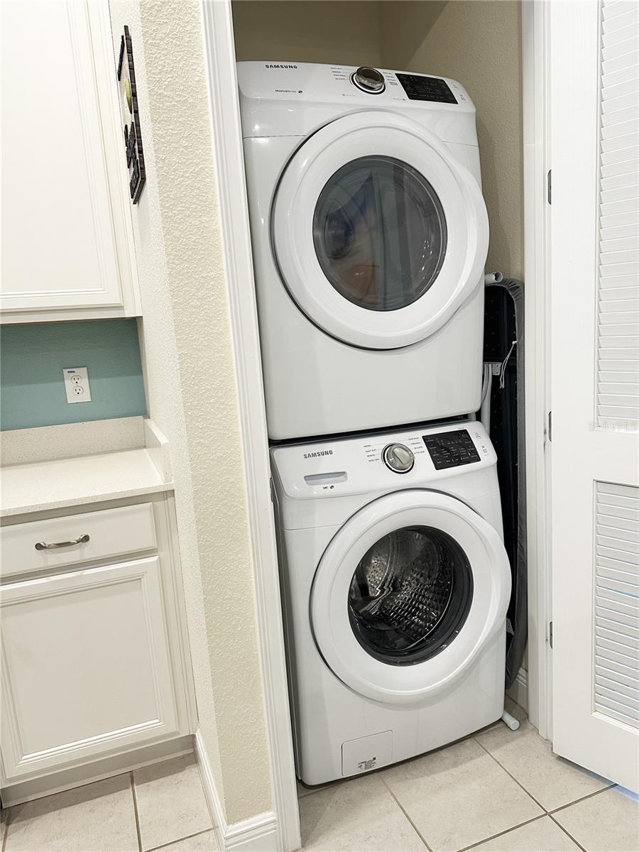 ROLLING OAKS PH 5 - Residential Lease