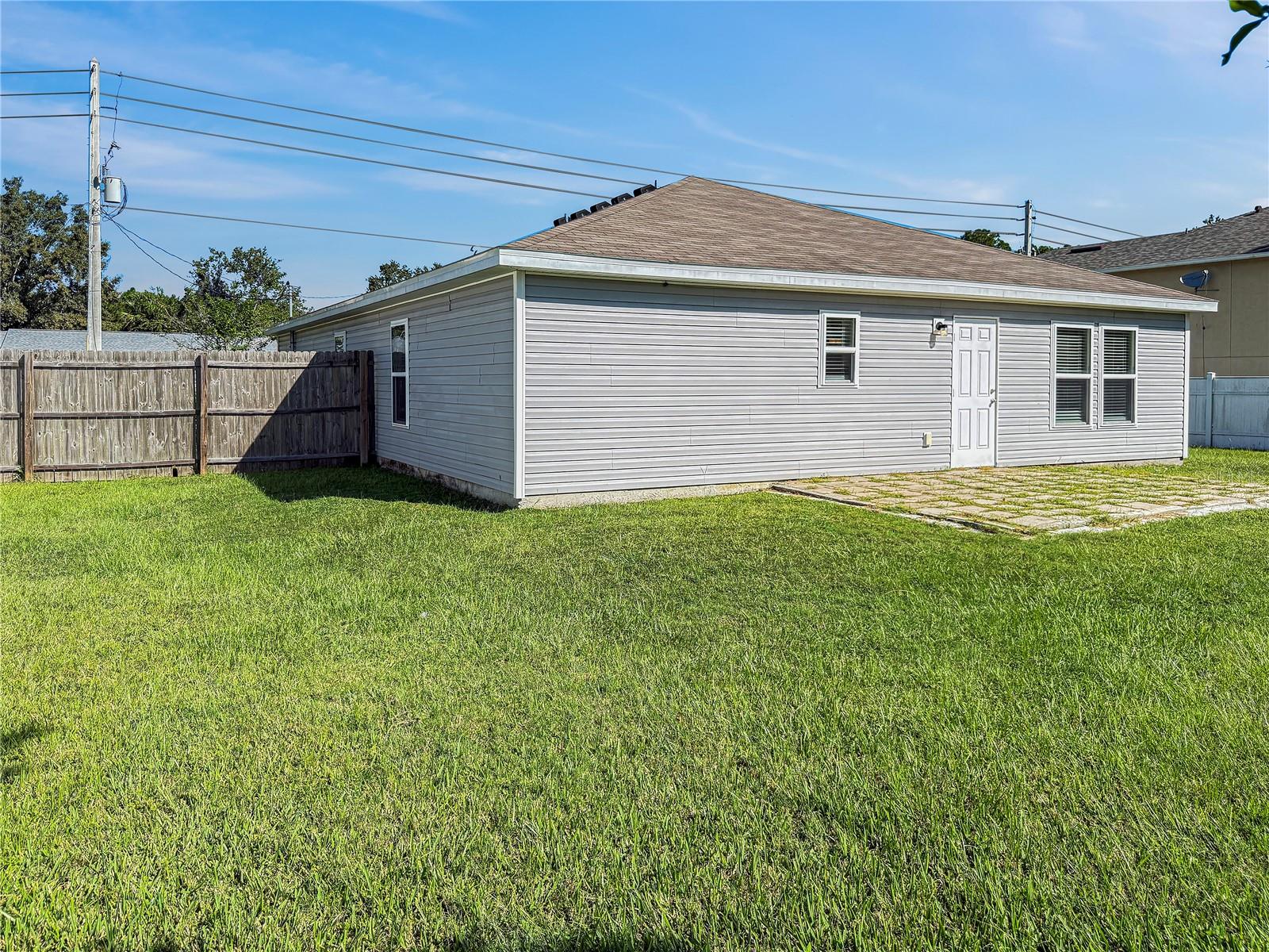 SOUTHWEST QUADRANT PH 01-04 - Residential Lease