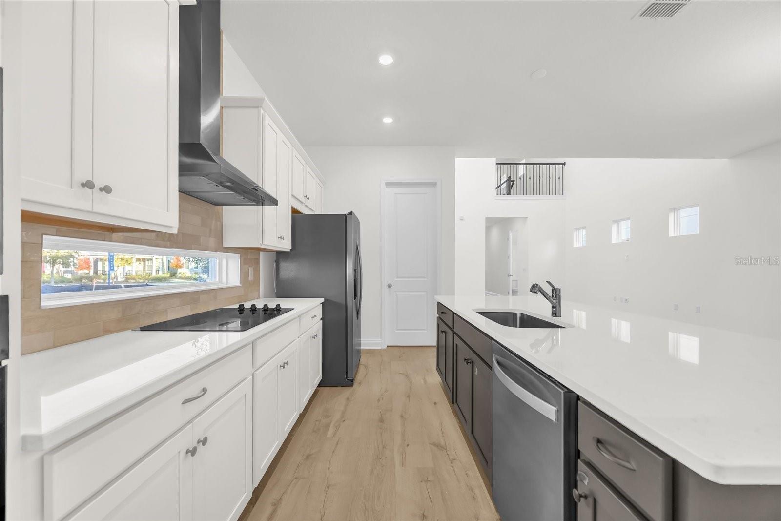 LAUREATE PARK - Residential Lease