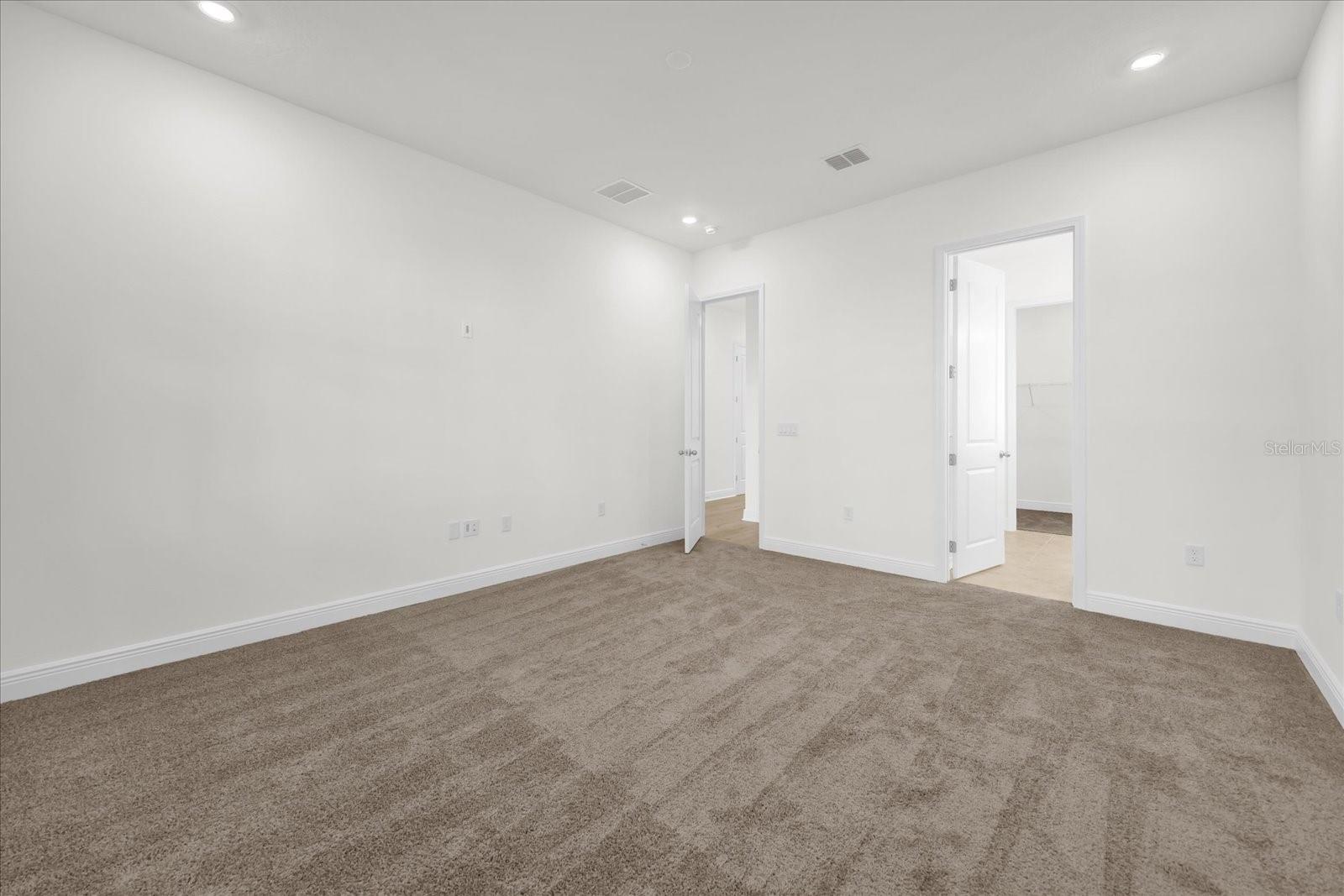 LAUREATE PARK - Residential Lease