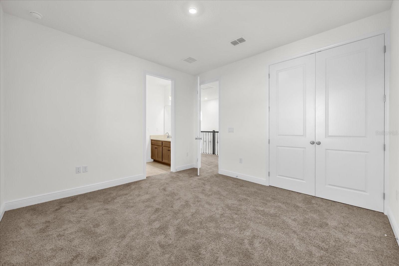 LAUREATE PARK - Residential Lease