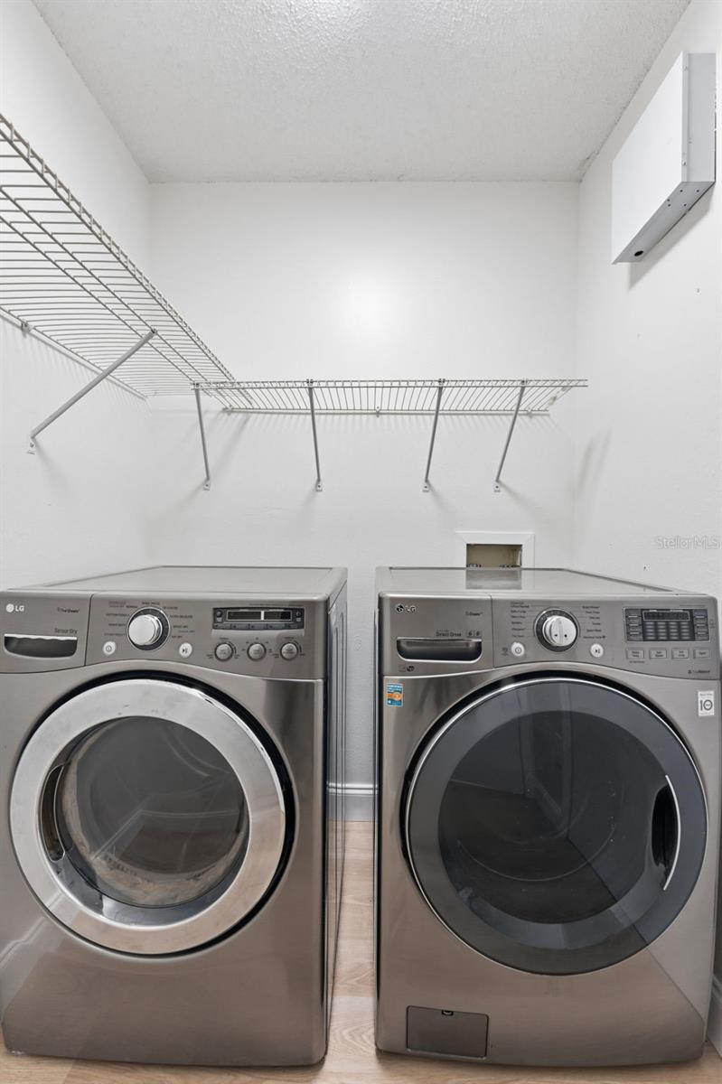 MEADOWGLEN - Residential