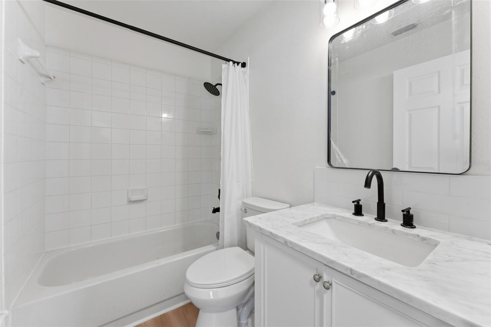 MEADOWGLEN - Residential