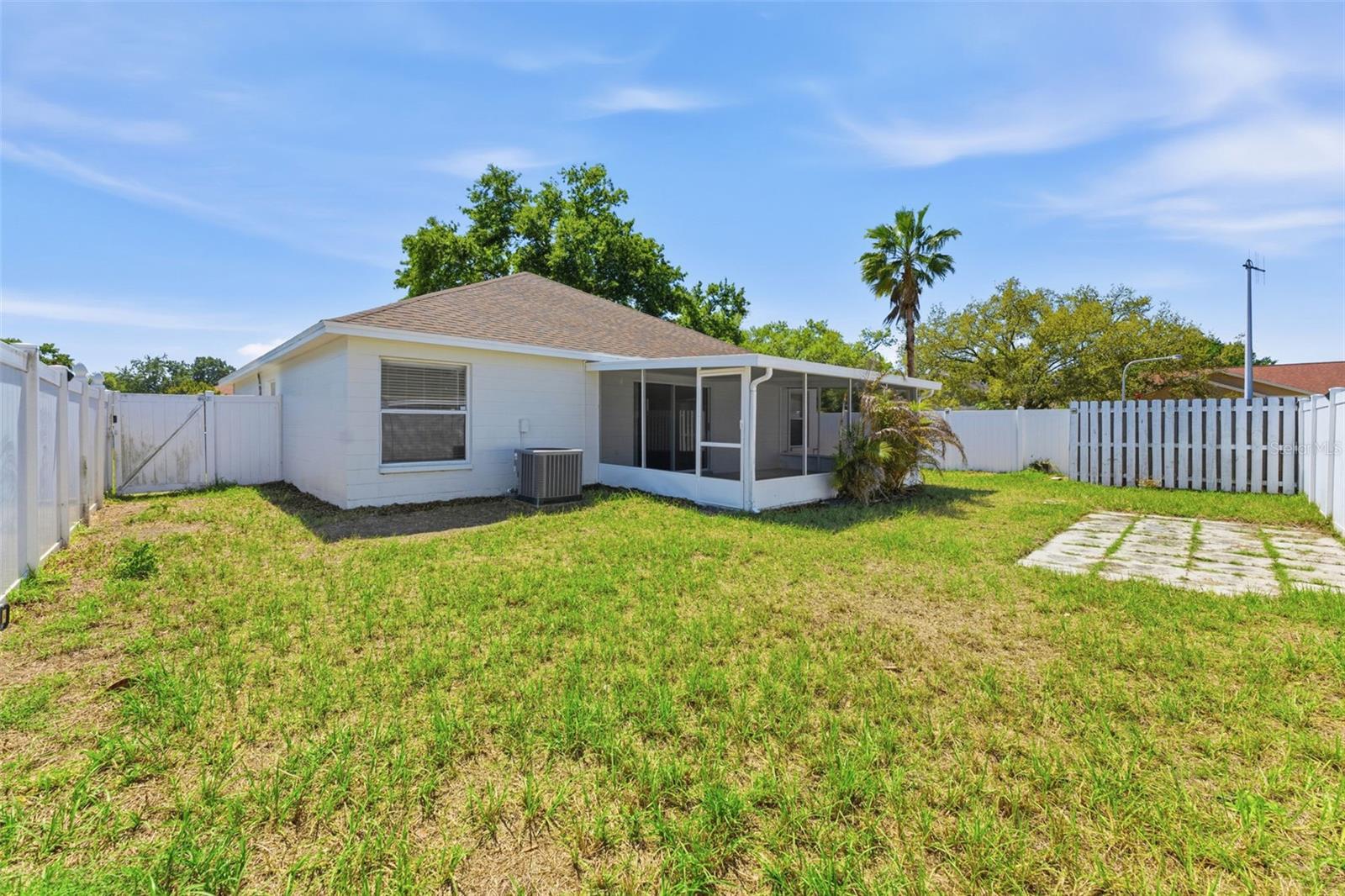 MEADOWGLEN - Residential