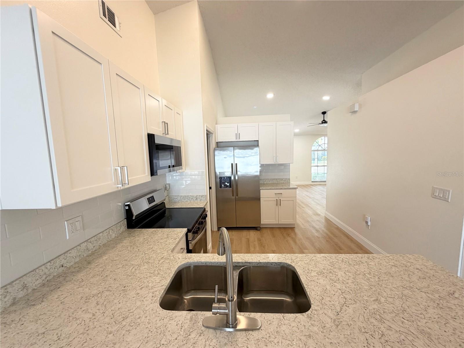 MEADOWGLEN - Residential