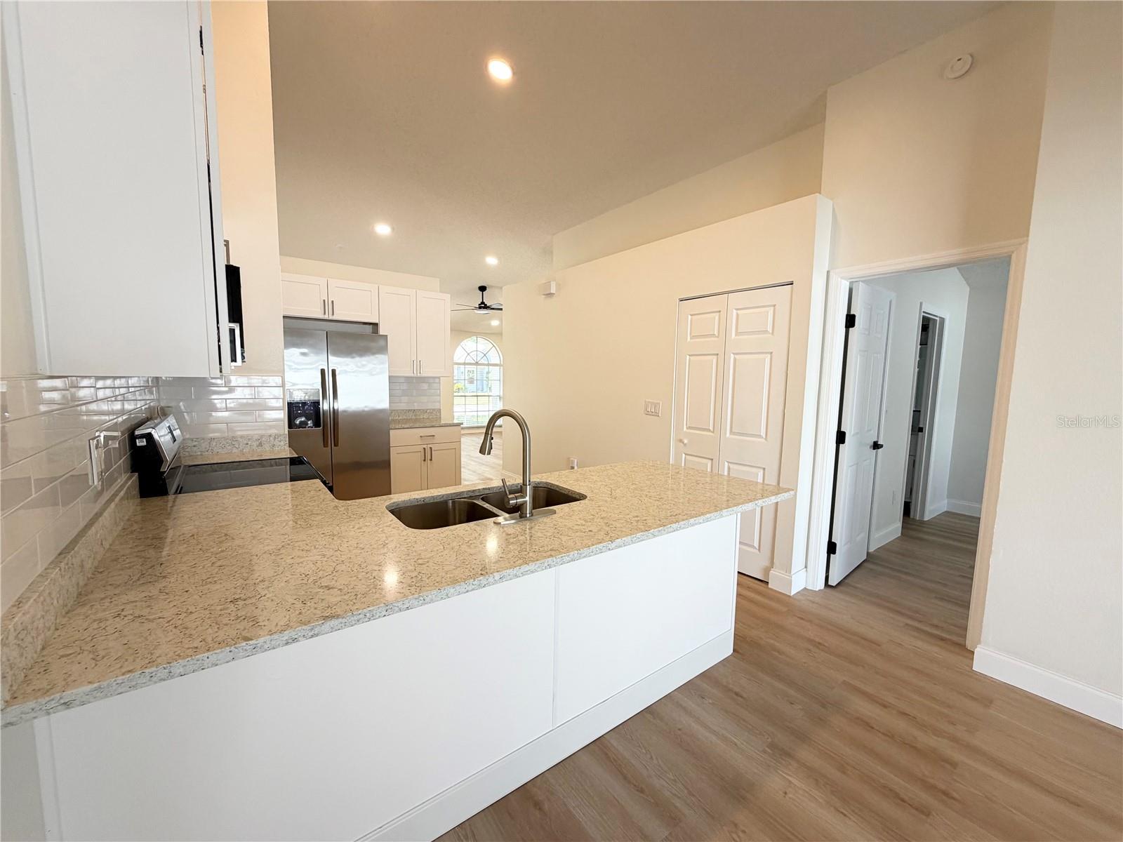 MEADOWGLEN - Residential